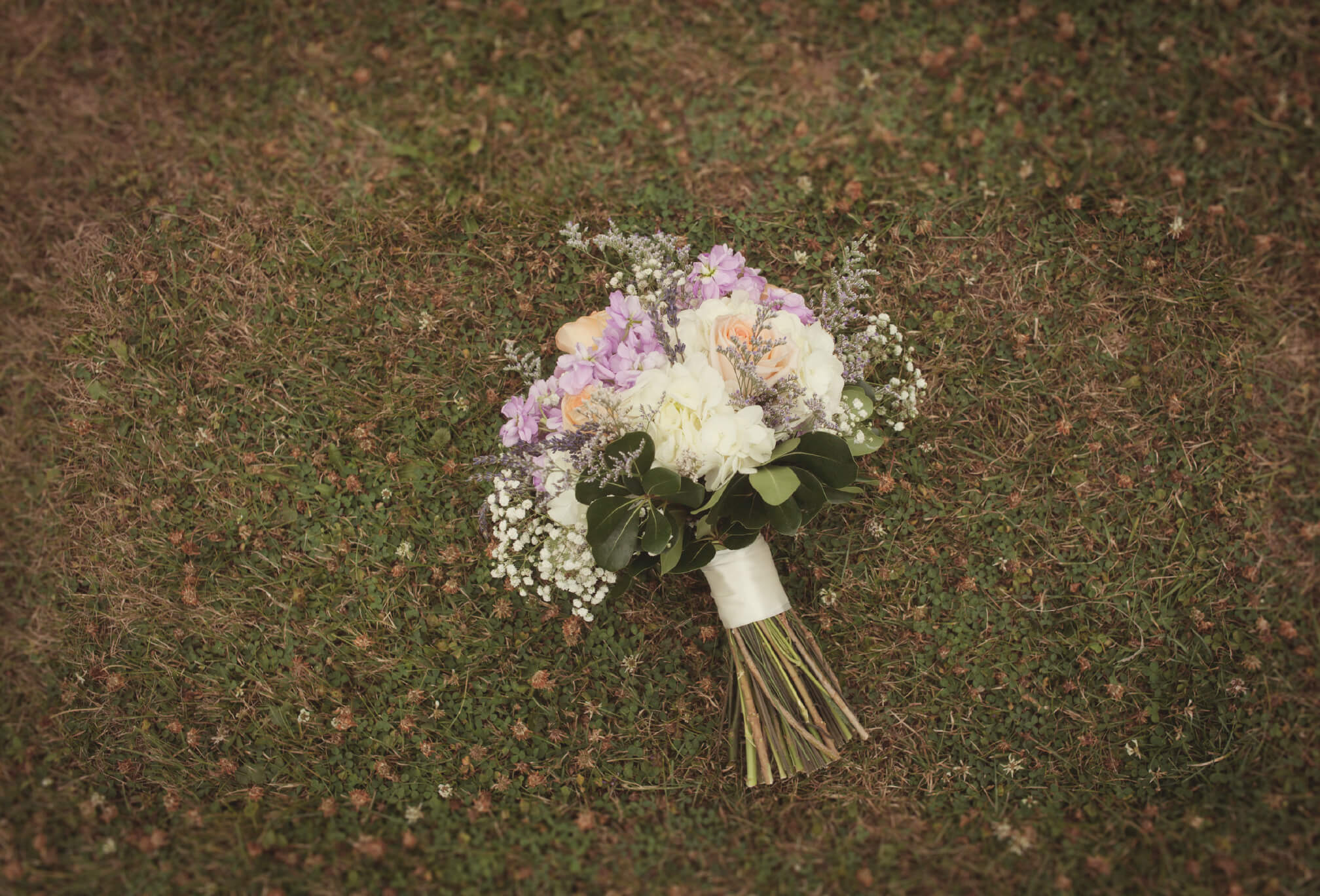 outdoor wedding bouquet