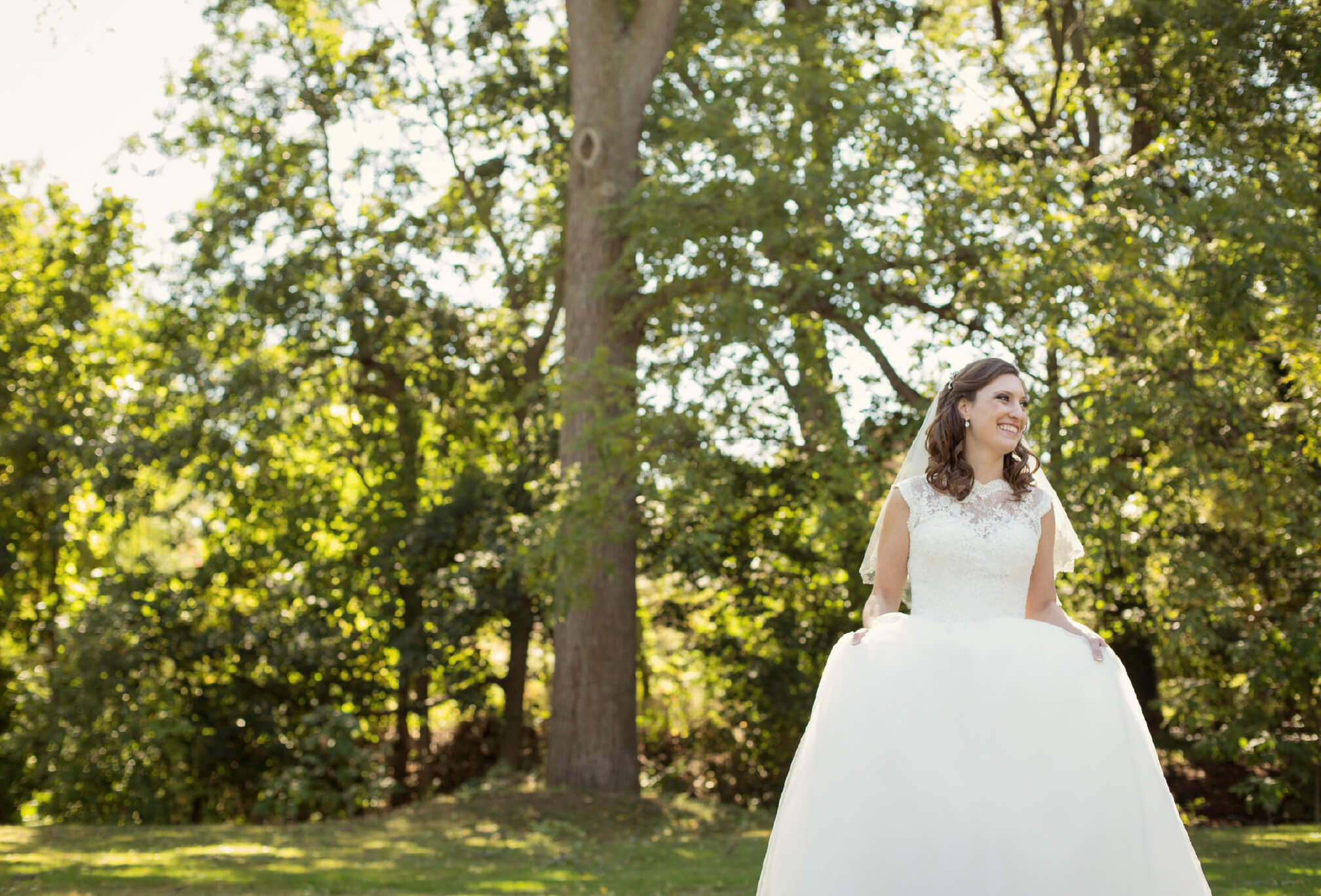 bride at gairloch gardens oakville